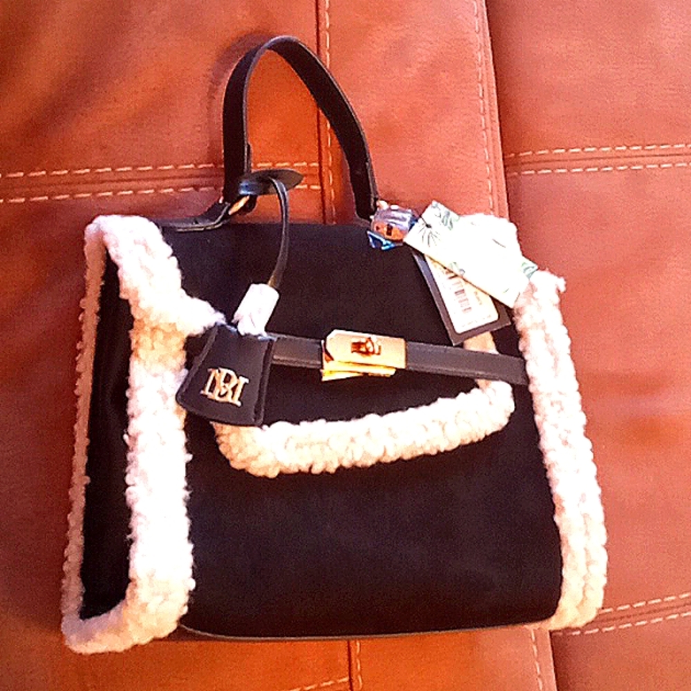 NWT ladies Badgley Mischka vegan leather black purse. MSRP $159.